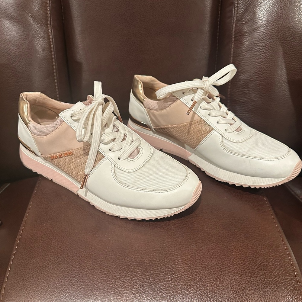 Michael kors sneakers for women. Size 8.5m